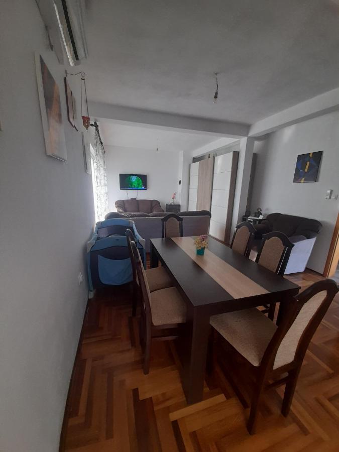 טרביניה Apartman Boki מראה חיצוני תמונה