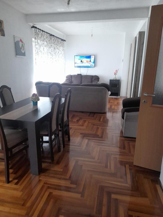 טרביניה Apartman Boki מראה חיצוני תמונה